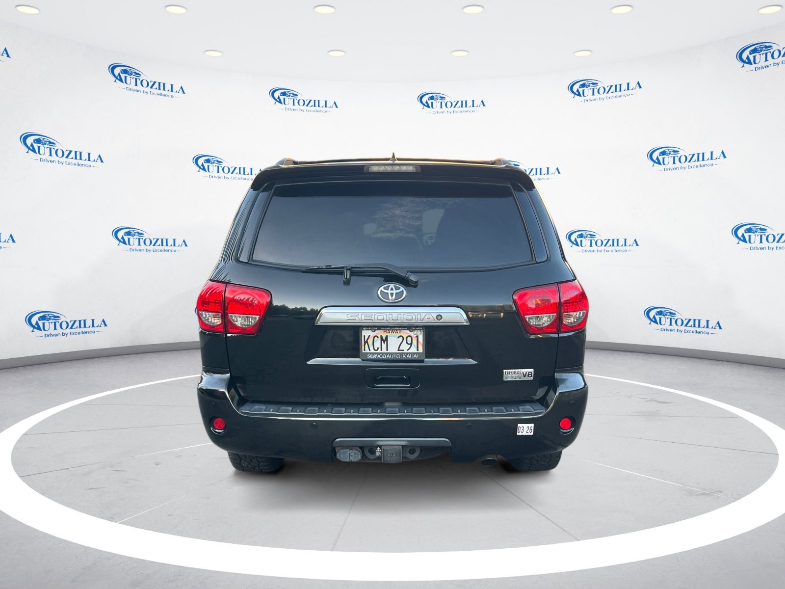 2016 Toyota Sequoia Limited photo 3