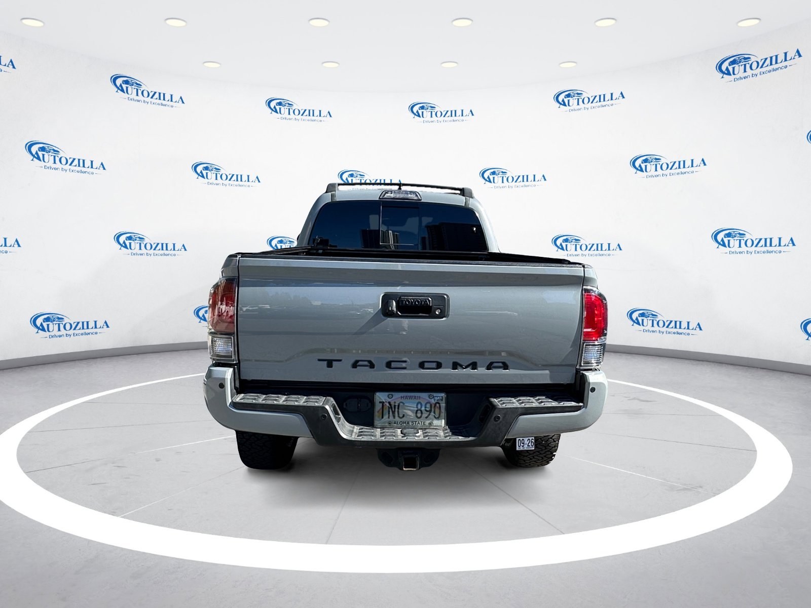 2018 Toyota Tacoma SR5 TRD Sport photo 3