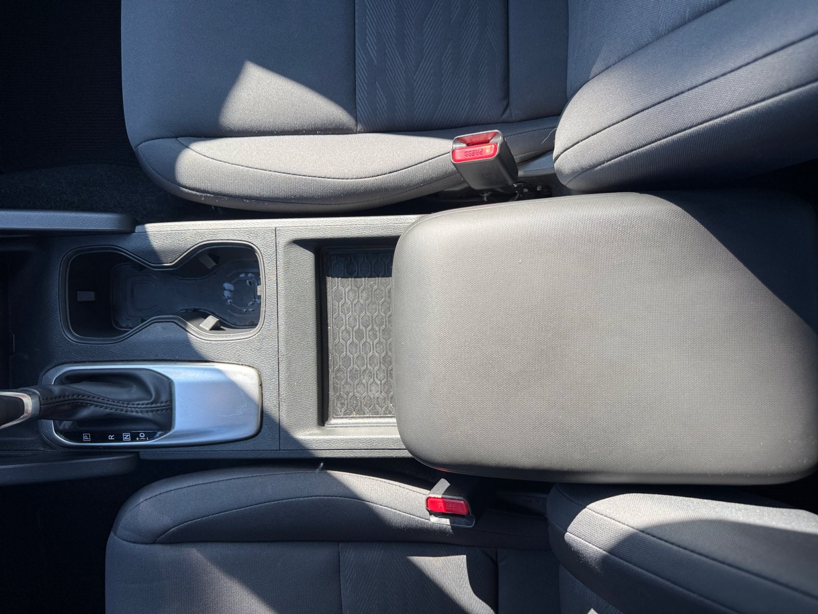 2024 Nissan Frontier S - Photo 17