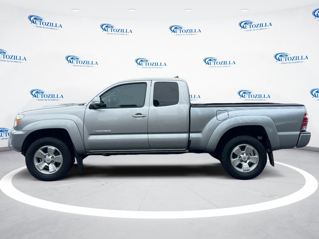 Used 2015 Toyota Tacoma PreRunner V6 Truck Access Cab