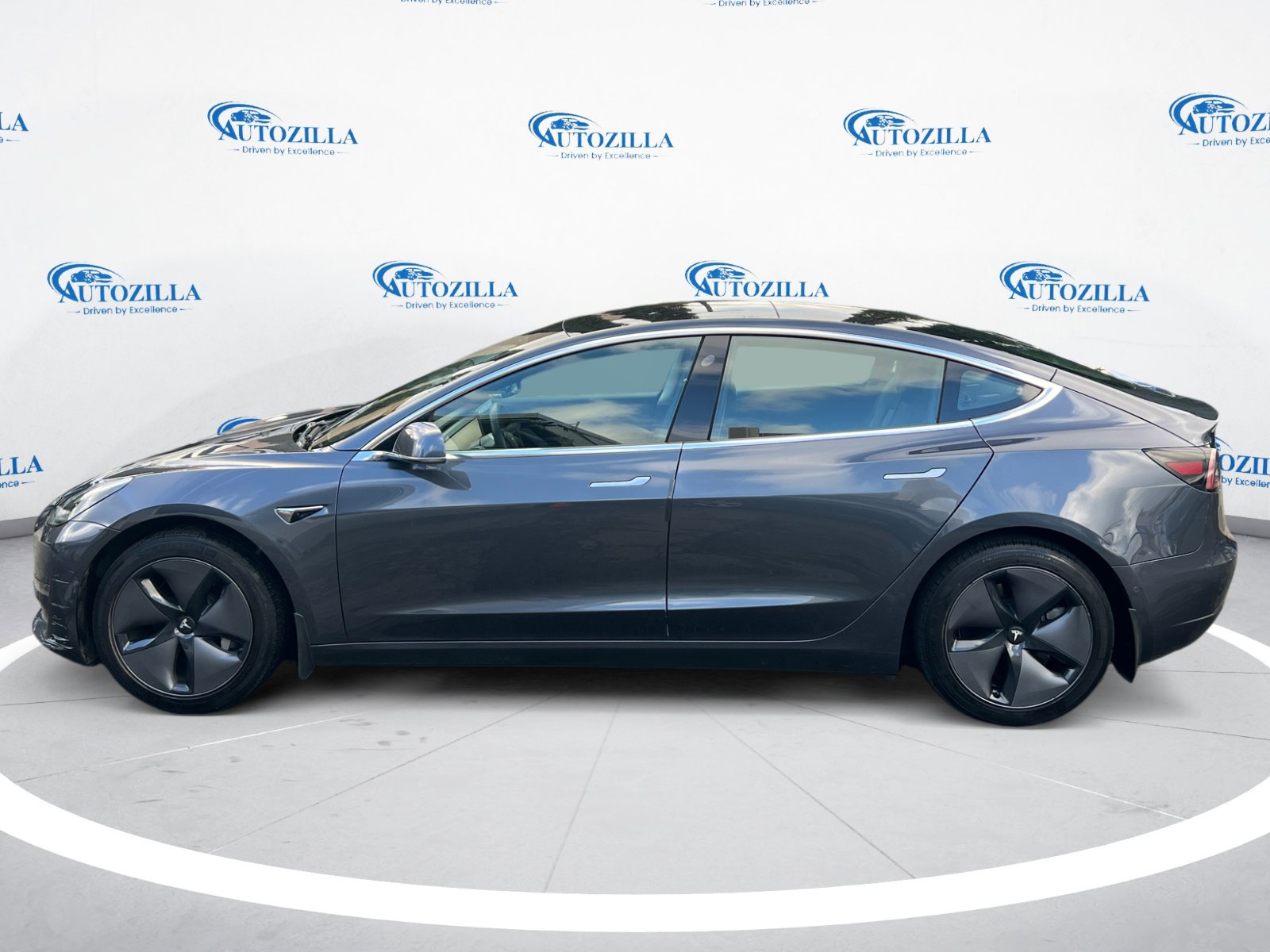 2020 Tesla Model 3 photo 2