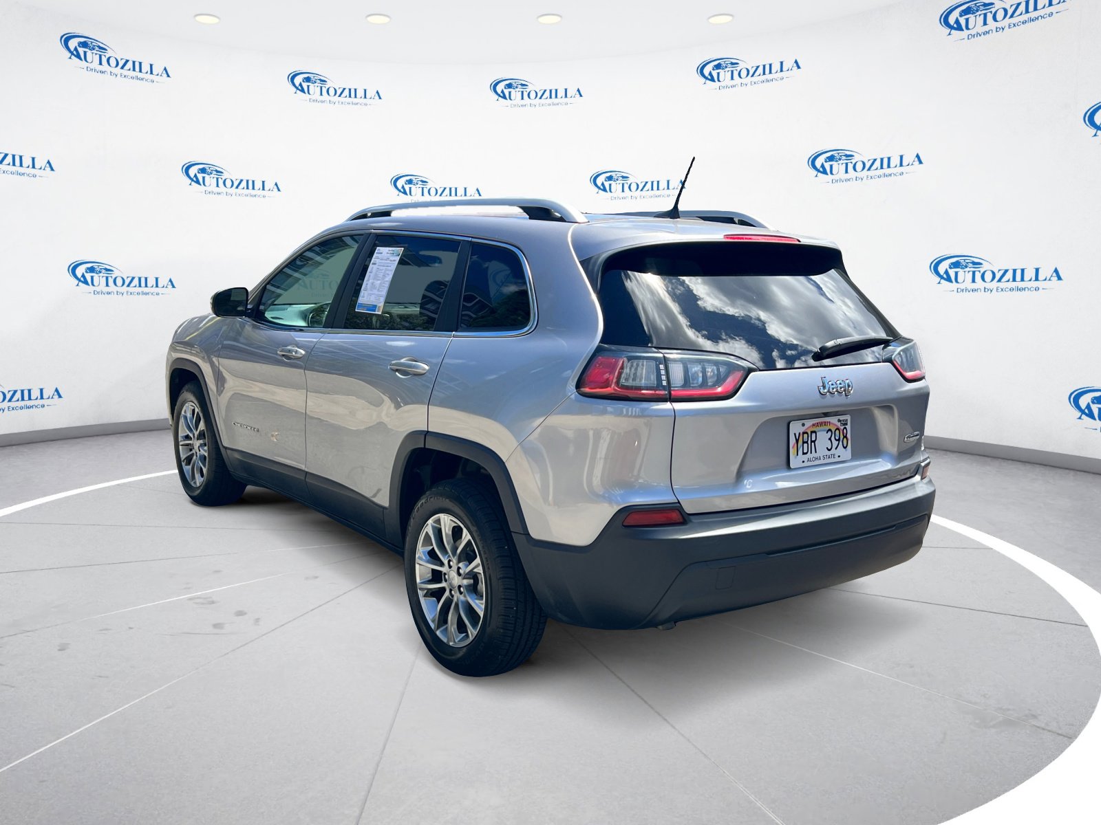 2019 Jeep Cherokee Latitude photo 2