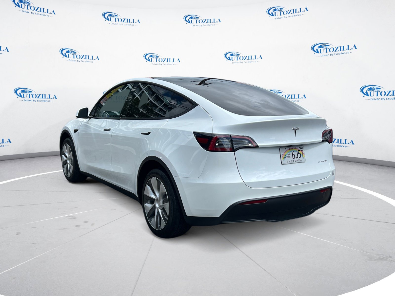 2023 Tesla Model Y Long Range photo 3