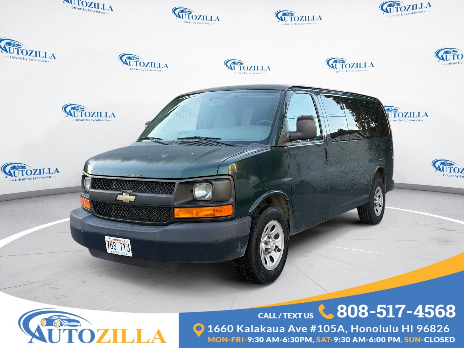 2014 Chevrolet Express Passenger LS's photo