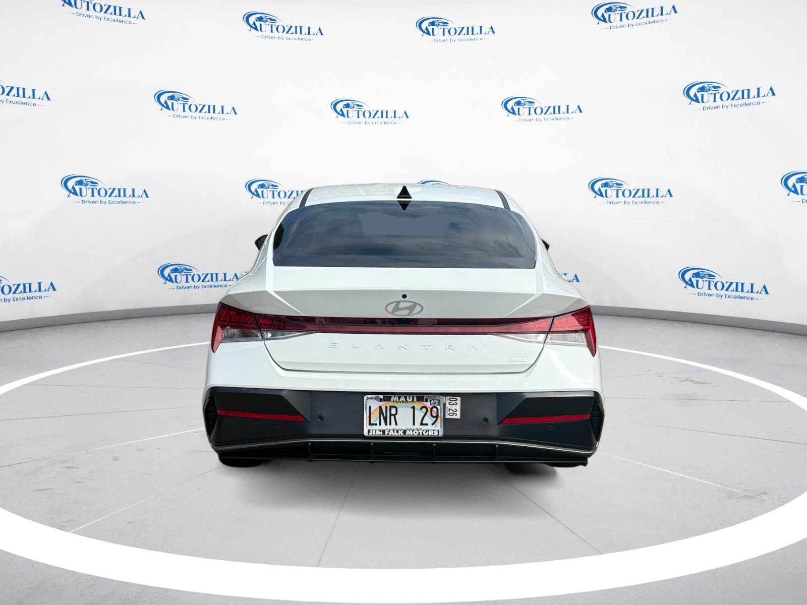 2024 Hyundai Elantra Hybrid Limited photo 2