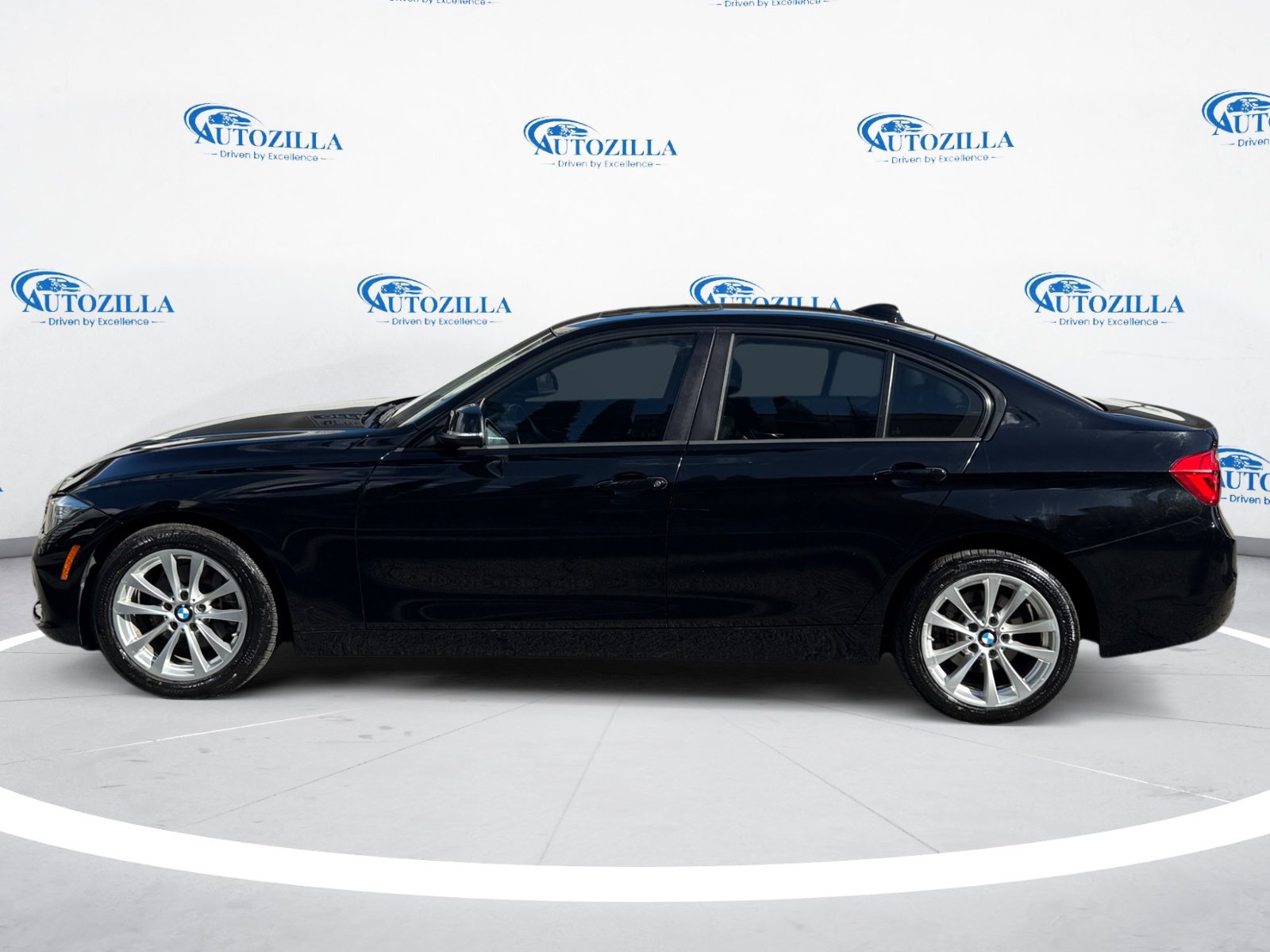 2017 Bmw 320i xDrive photo 2