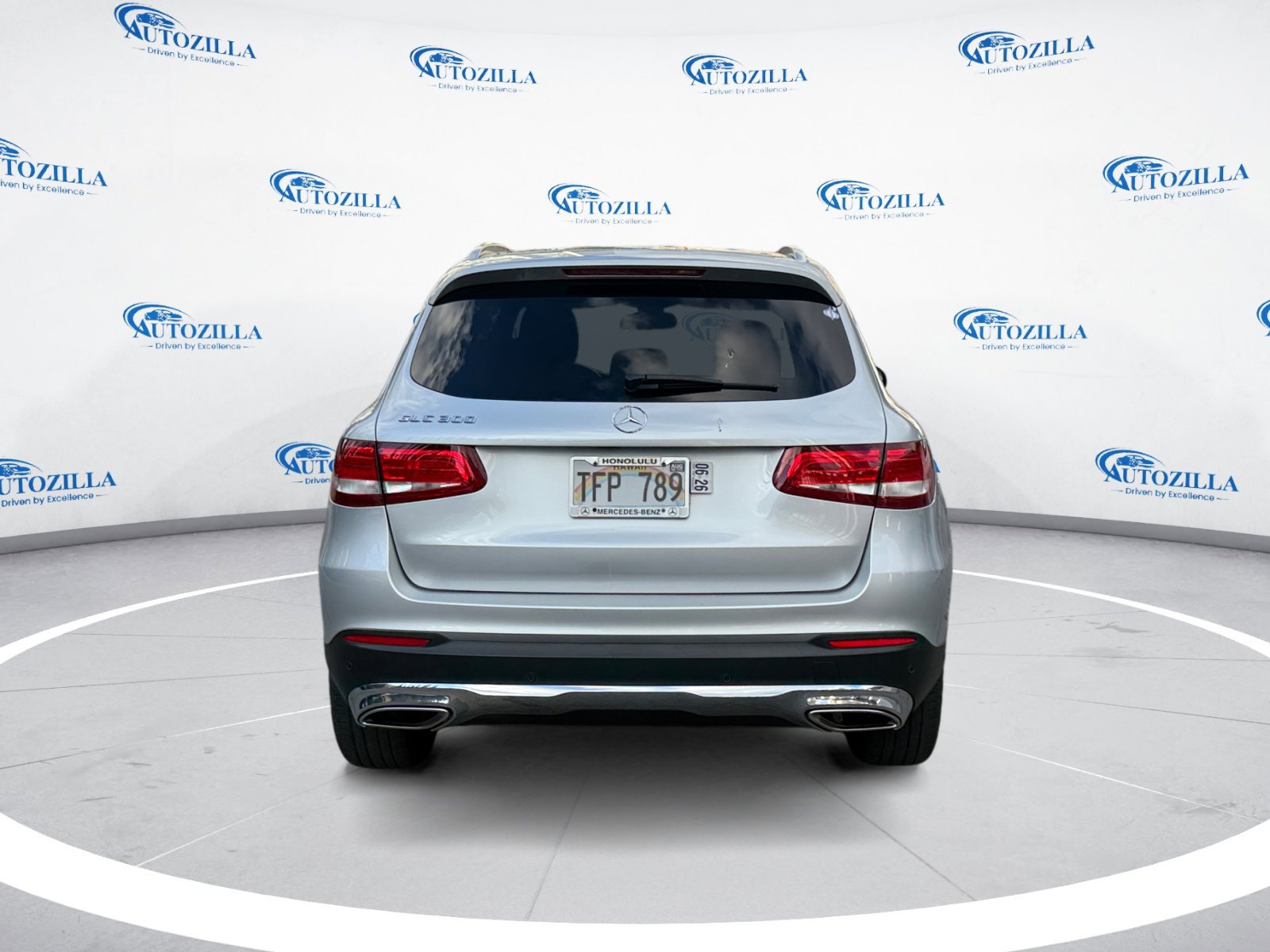 2018 Mercedes Benz GLC 300 photo 4