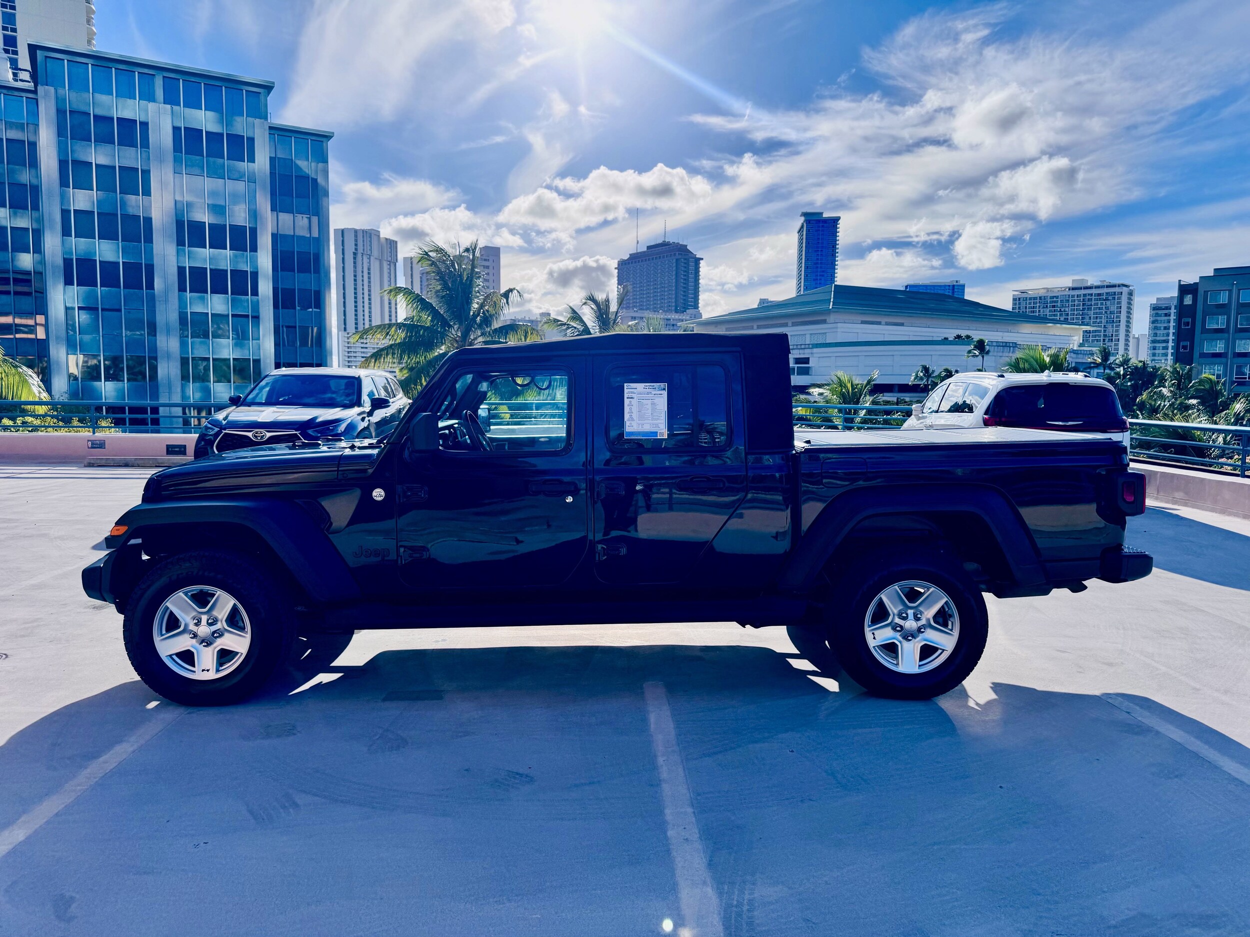 2020 Jeep Gladiator Sport photo 4