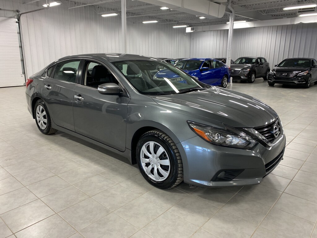 Used 2016 Nissan 2.5 SL TECH- CUIRT, TOIT + JAMAIS ACCIDENTE !!! Berline