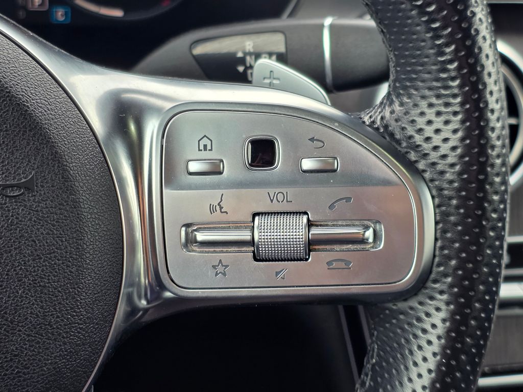 2022 Mercedes-Benz GLC GLC300 - Photo 29