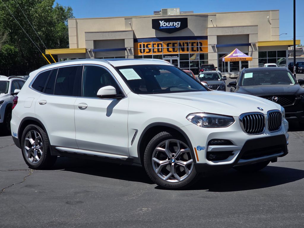 2020 BMW X3 xDrive30e's photo