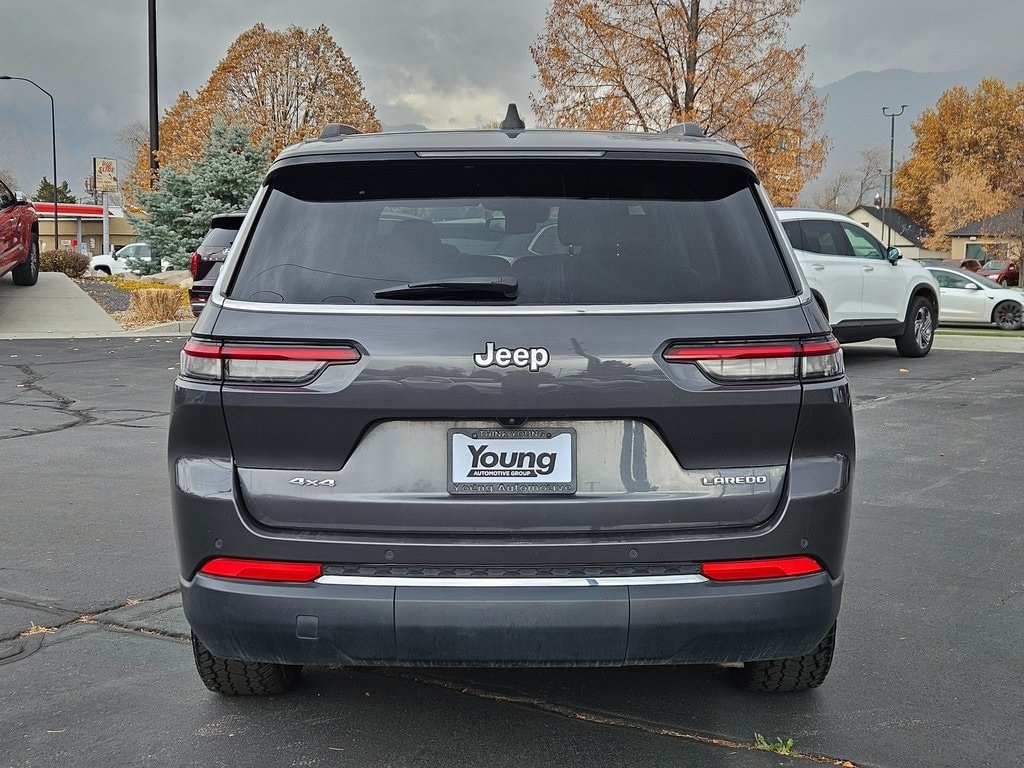 2023 Jeep Grand Cherokee Laredo photo 4