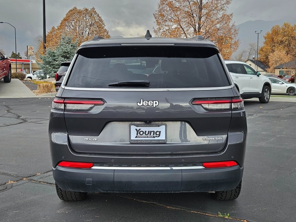 2023 Jeep Grand Cherokee Laredo photo 4