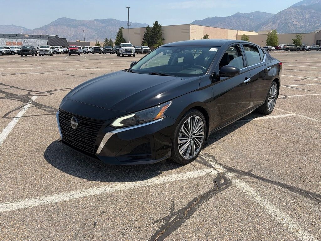 Used 2023 Nissan Altima 2.5 SL Sedan