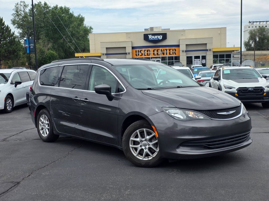 2020 Chrysler Voyager Van Passenger Van 