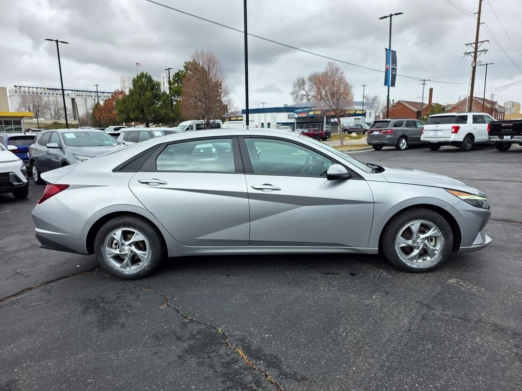 Used 2023 Hyundai Elantra SE Sedan