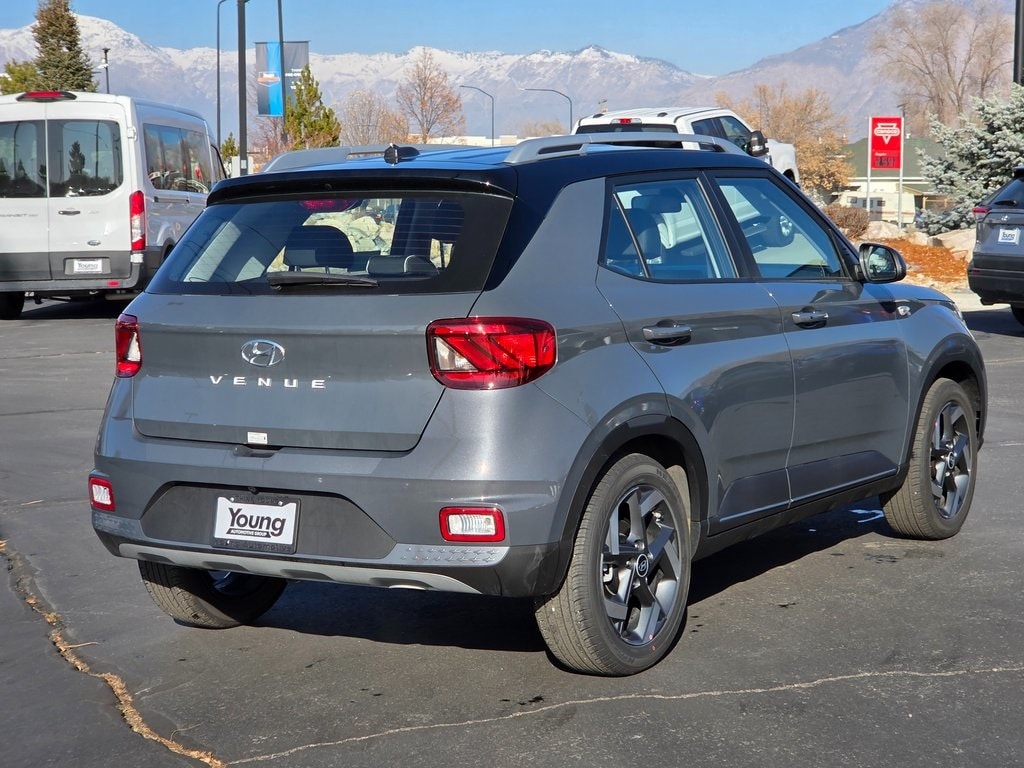 Used 2026 Hyundai Venue SEL w/Two-Tone Roof SUV