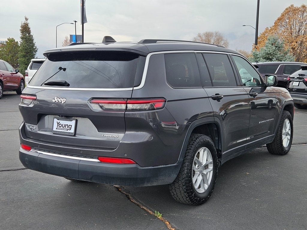 2023 Jeep Grand Cherokee Laredo photo 3