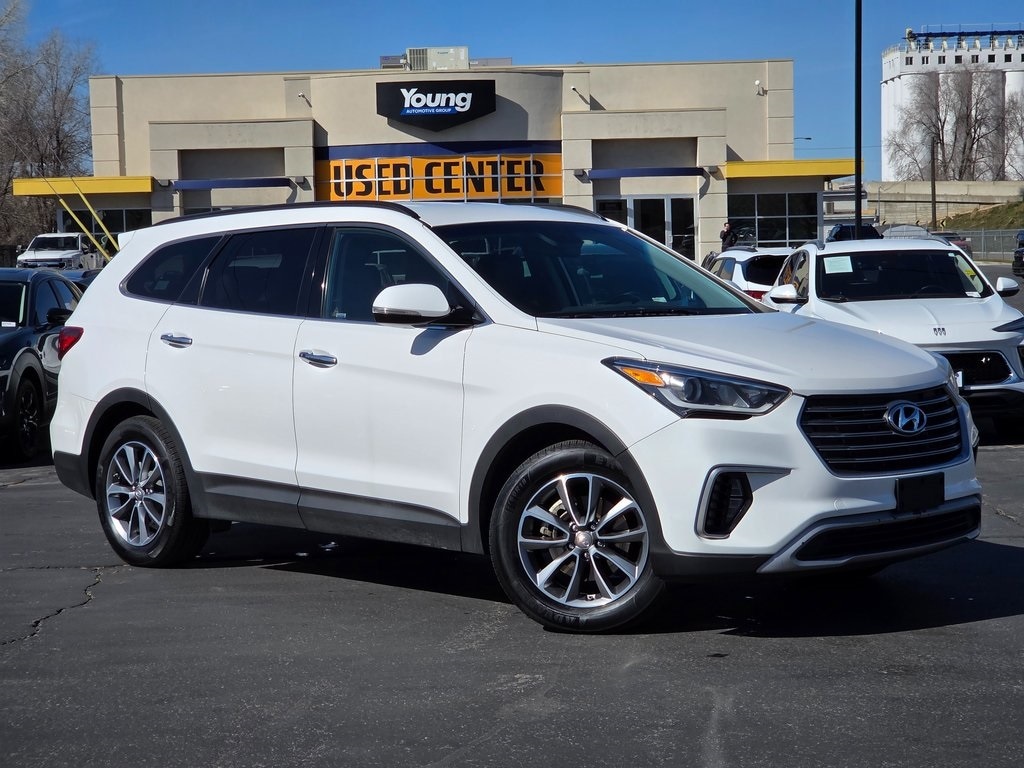Used 2017 Hyundai Santa Fe SE SUV