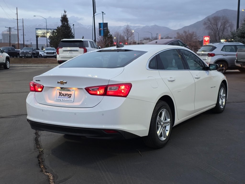 Used 2024 Chevrolet Malibu LS w/1LS Sedan