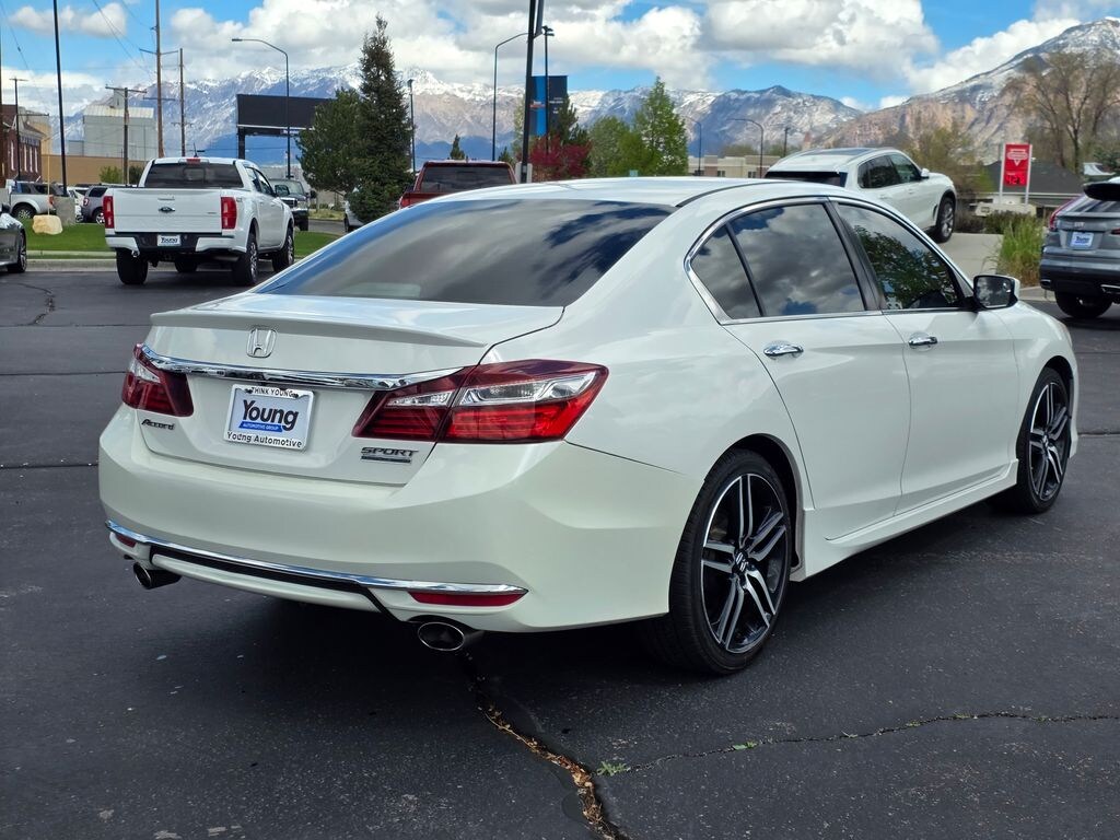 Used 2017 Honda Accord Sport SE Sedan
