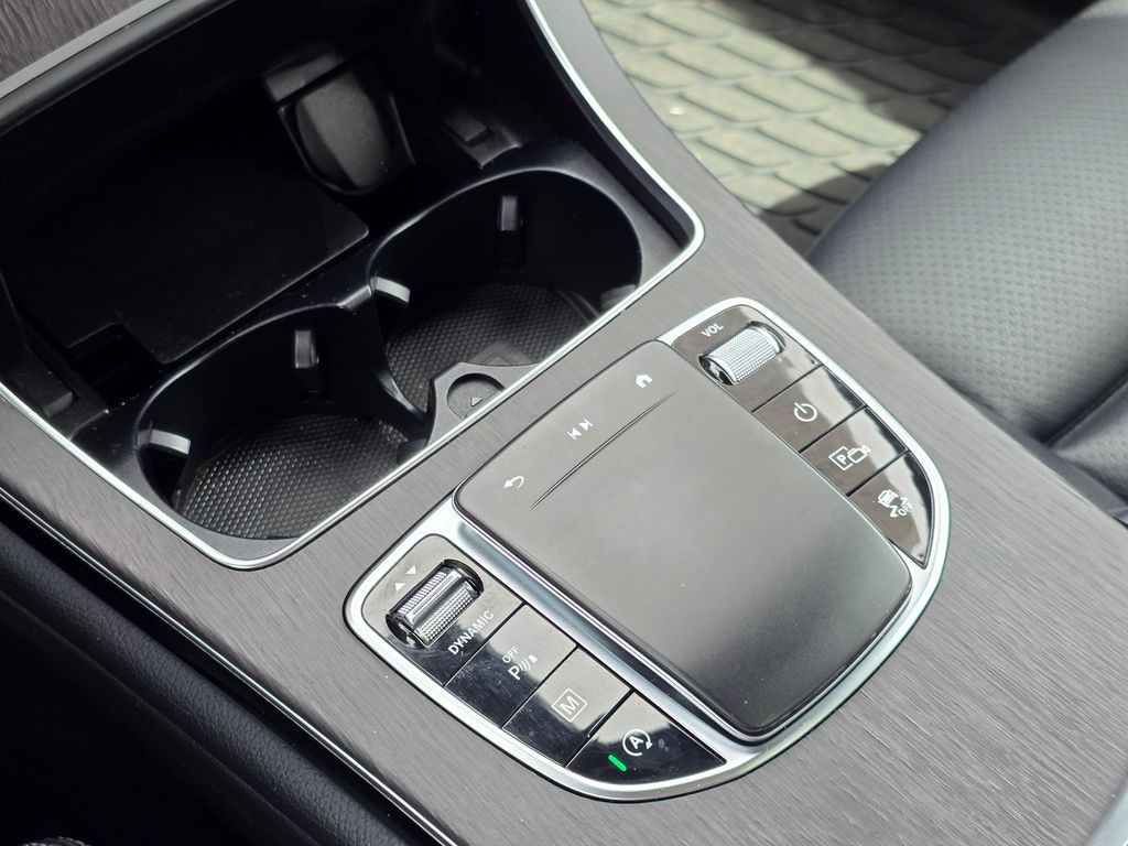 2022 Mercedes-Benz GLC GLC300 - Photo 24