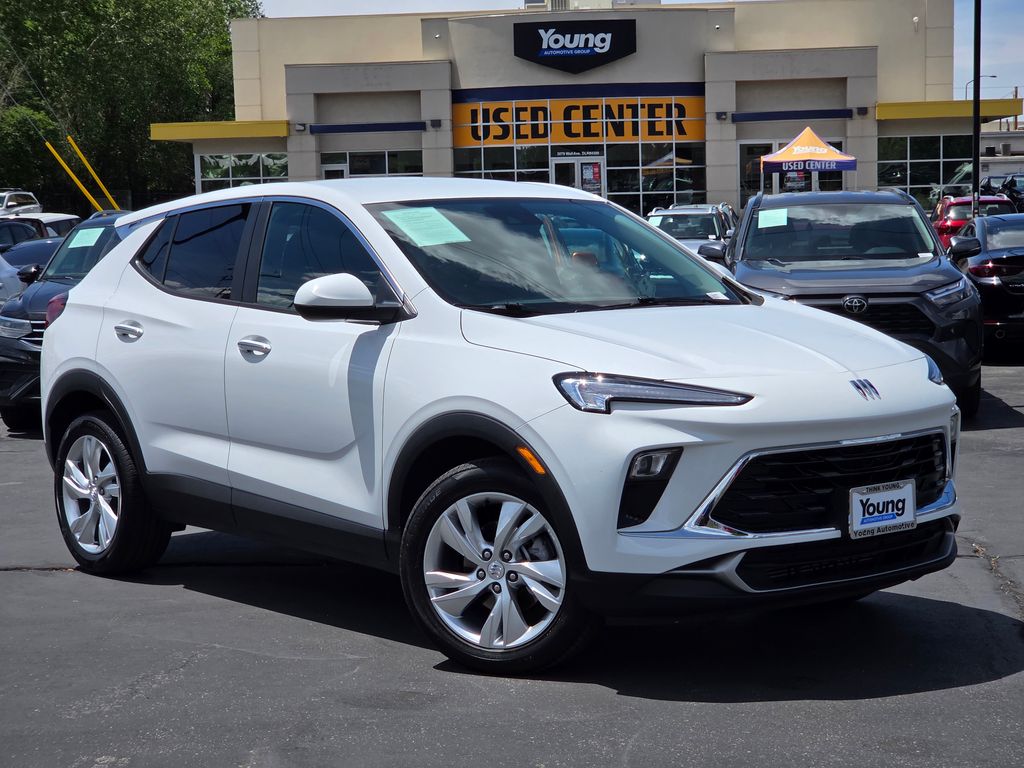 2025 Buick Encore GX Preferred's photo