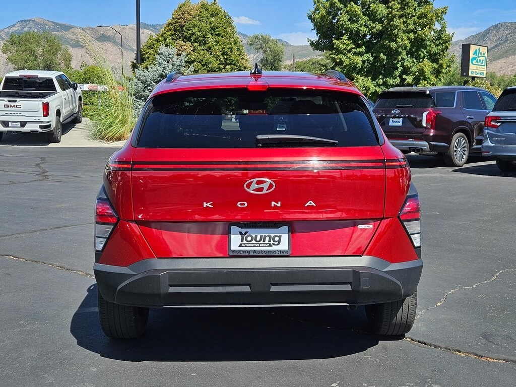 2024 Hyundai Kona SEL photo 4