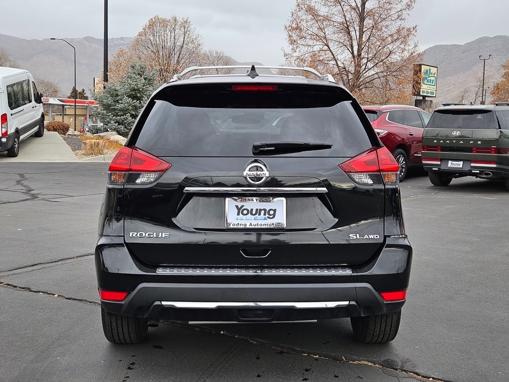 Used 2018 Nissan Rogue SL SUV