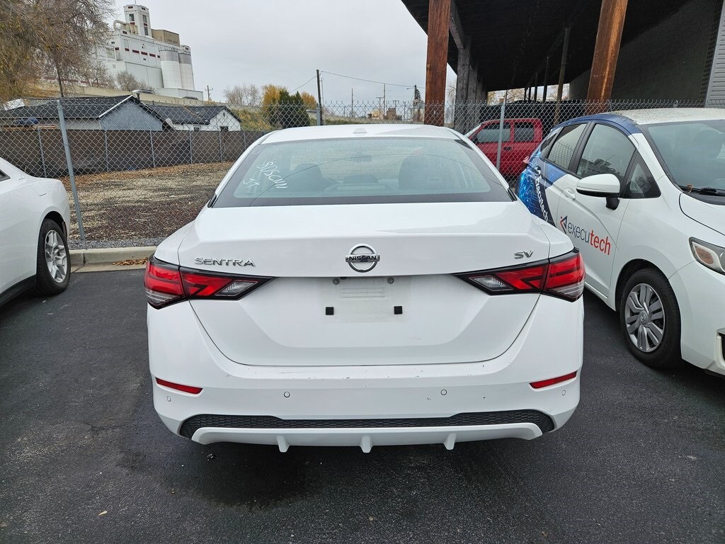 2023 Nissan Sentra SV photo 3