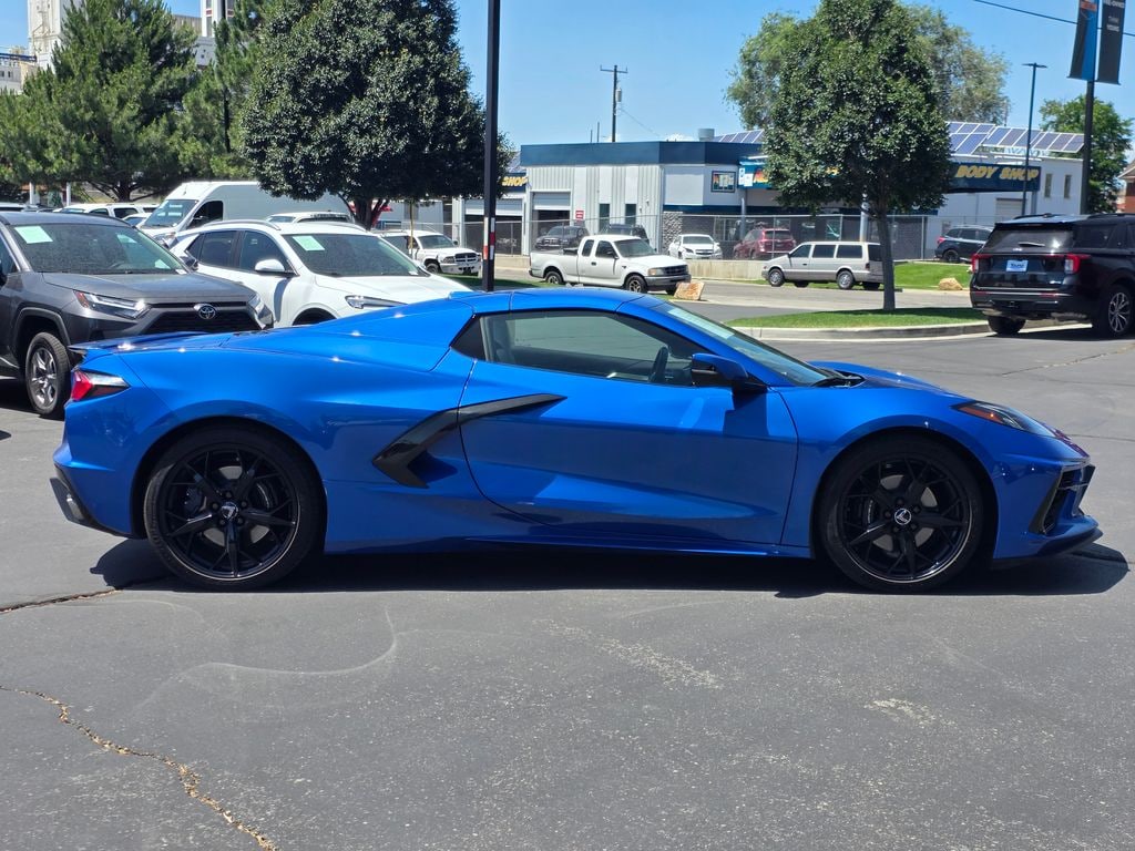Used 2022 Chevrolet Corvette Stingray w/2LT Convertible