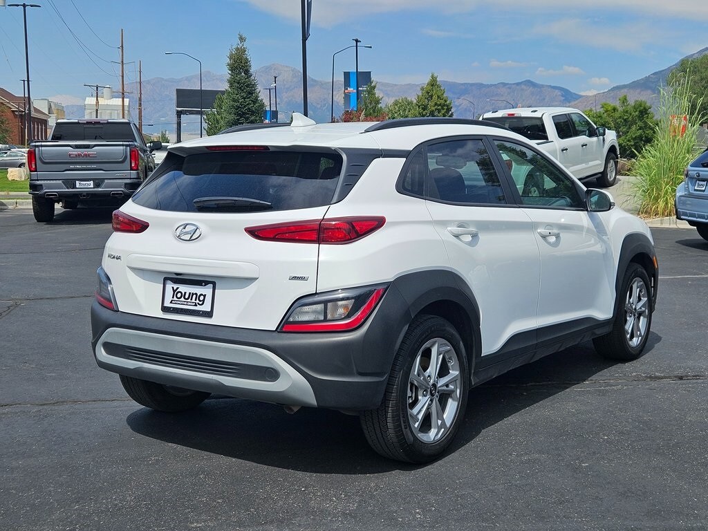 2023 Hyundai Kona SEL photo 2