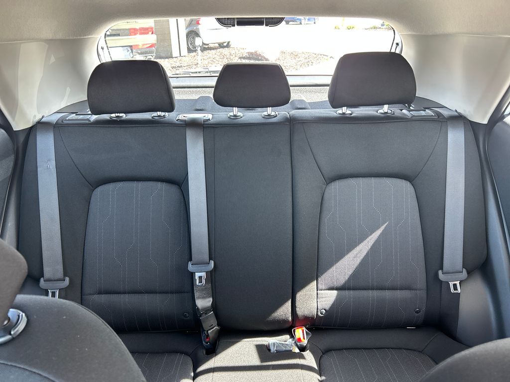 2026 Hyundai Venue SE - Photo 24