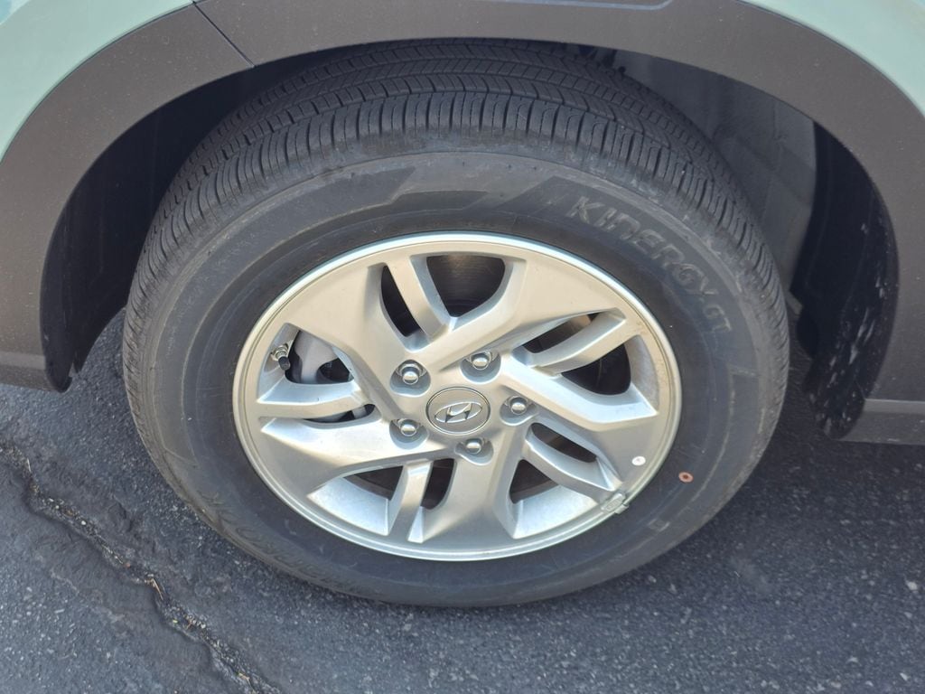 2026 Hyundai Venue SE - Photo 9