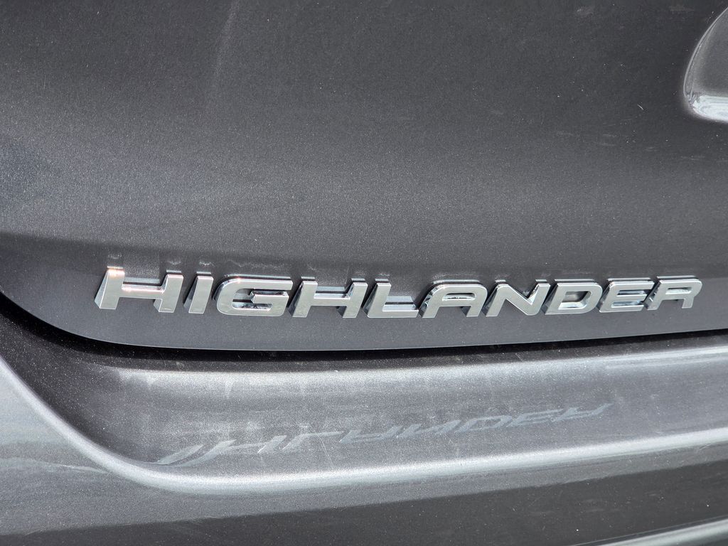 2025 Toyota Highlander XSE - Photo 10