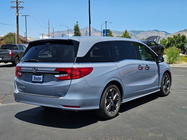 2023 Honda Odyssey Elite photo 3