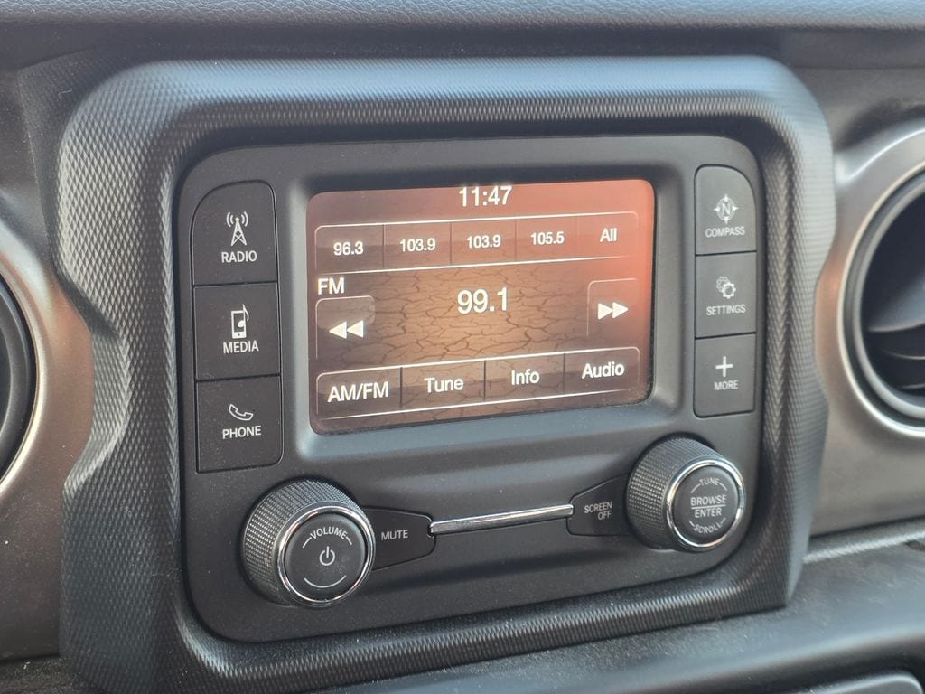 2020 Jeep Wrangler Sport S - Photo 17