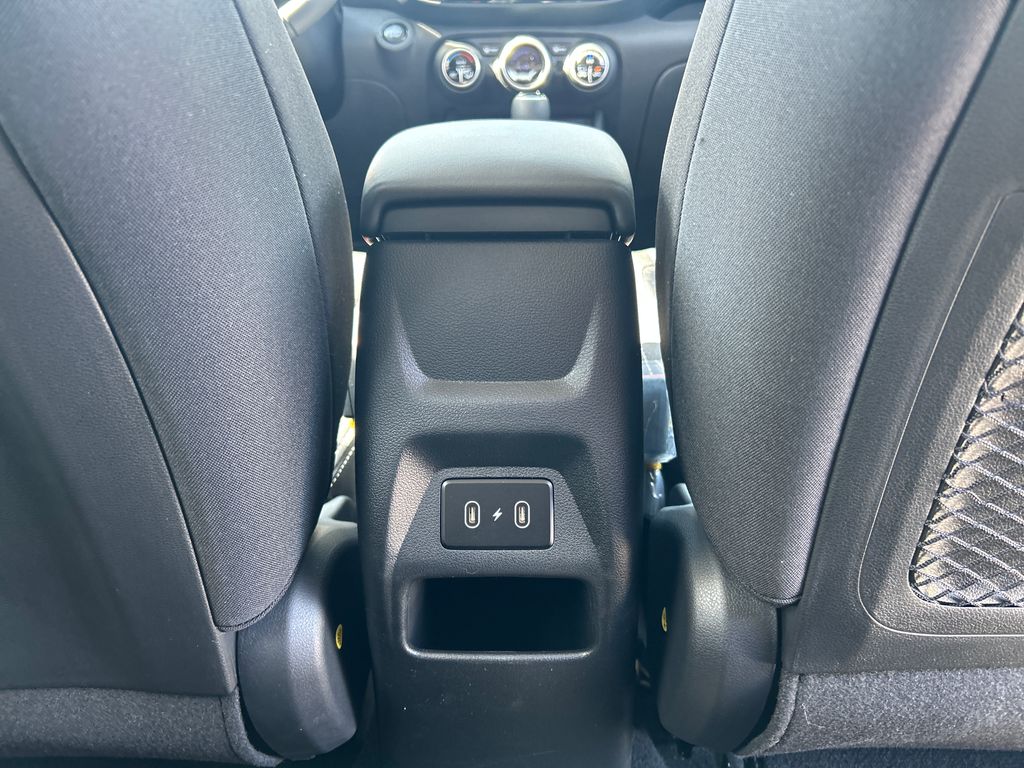 2026 Hyundai Venue SEL - Photo 26