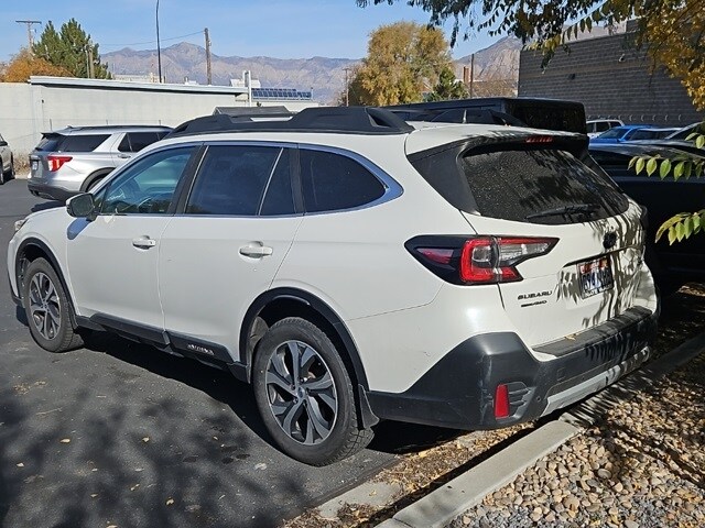2021 Subaru Outback Limited XT photo 3