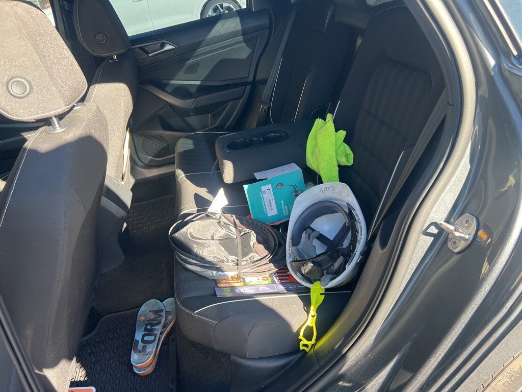 2023 Volkswagen Jetta 1.5T Sport photo 2