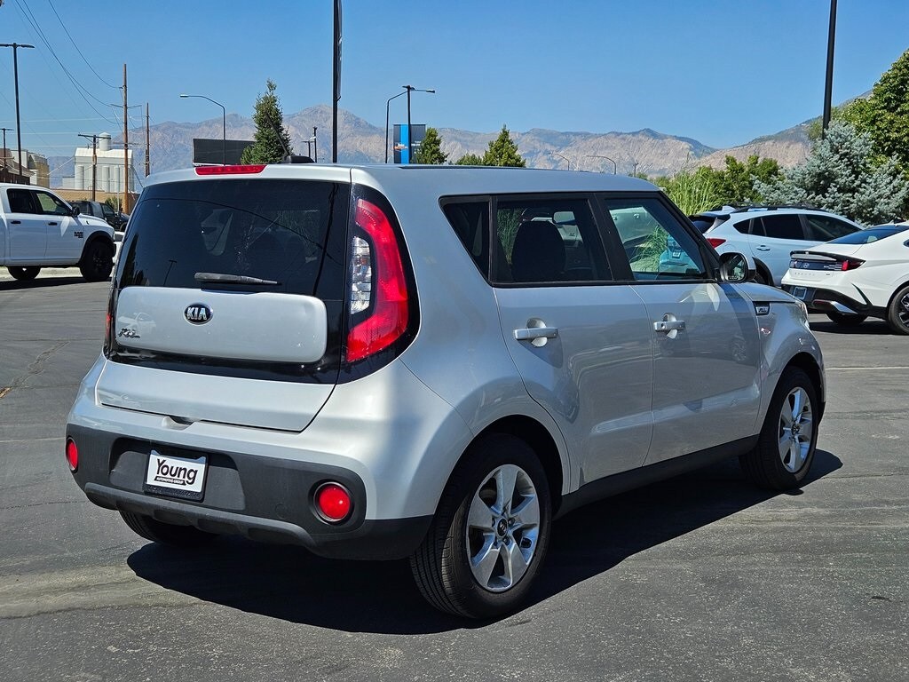 2017 Kia Soul Base photo 3
