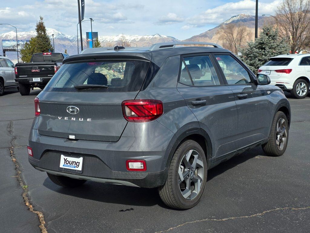 Used 2026 Hyundai Venue SEL SUV
