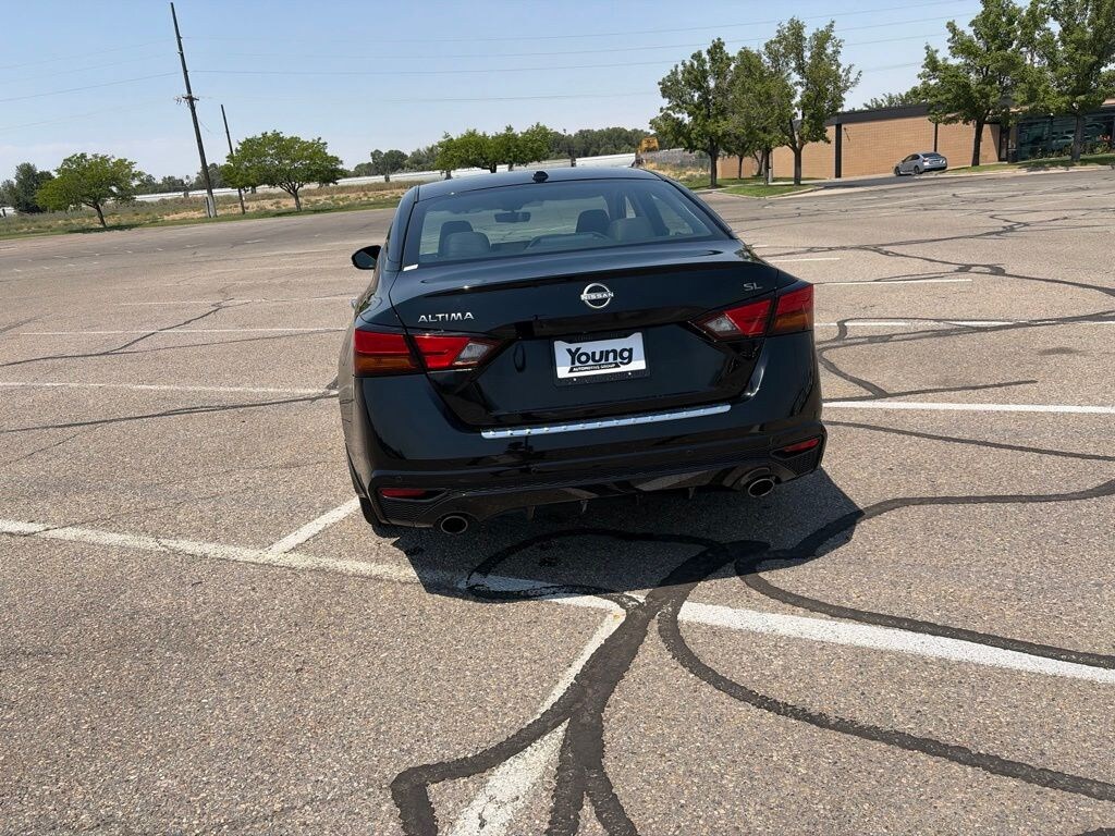 Used 2023 Nissan Altima 2.5 SL Sedan