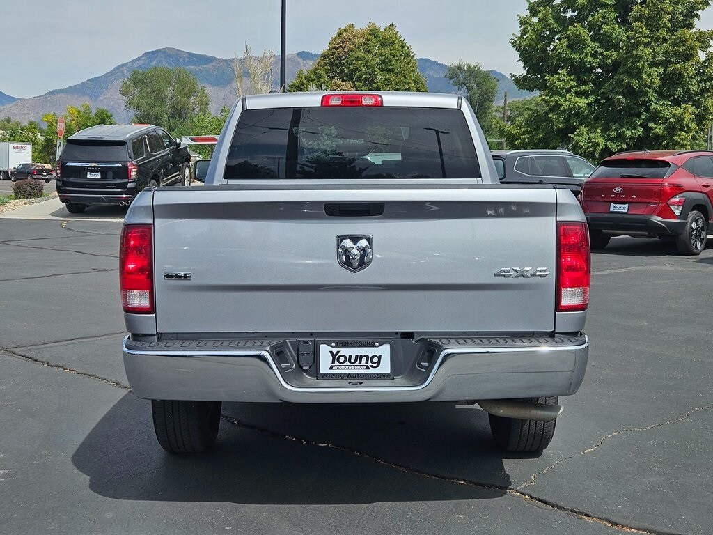 2024 Ram 1500 Classic SLT photo 4