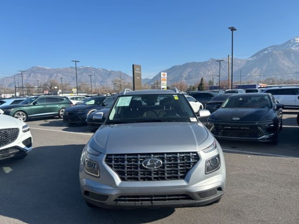 Used 2026 Hyundai Venue SEL SUV