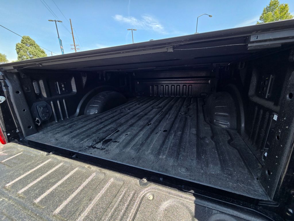 2024 Ford F-350 Super Duty Platinum - Photo 11