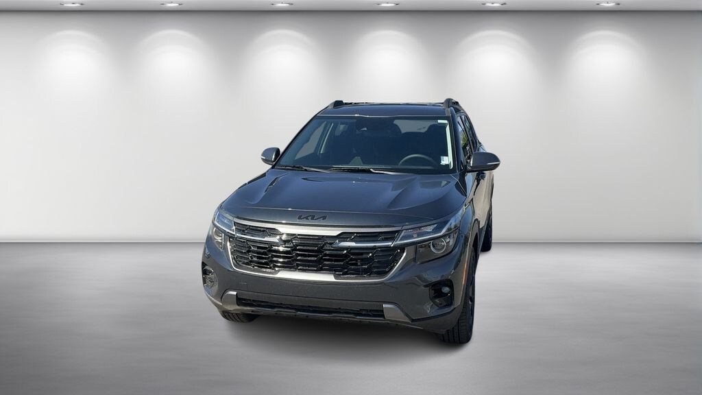 Used 2025 Kia Seltos X-Line SUV