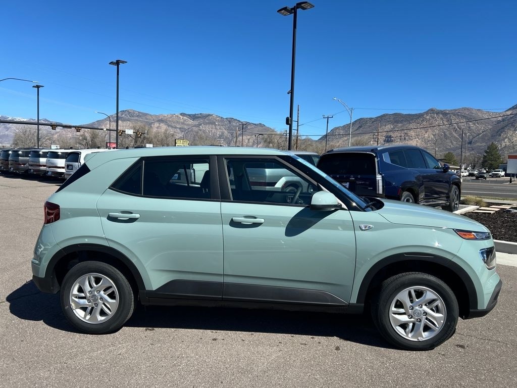 Used 2026 Hyundai Venue SE SUV