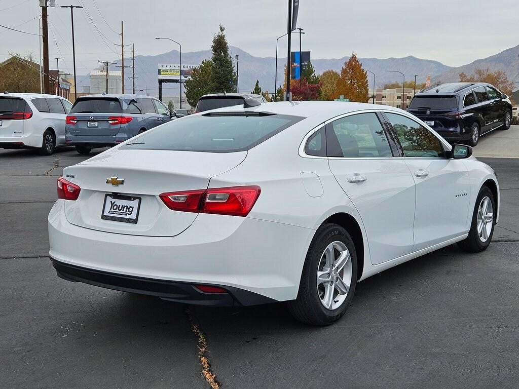 Used 2023 Chevrolet Malibu LS w/1FL Sedan