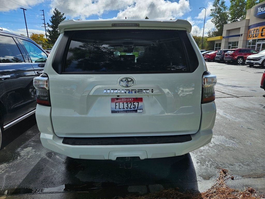 2024 Toyota 4Runner SR5 photo 3